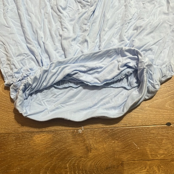 Blue pants that are good for the winter to sleep in - Picture 2 of 4